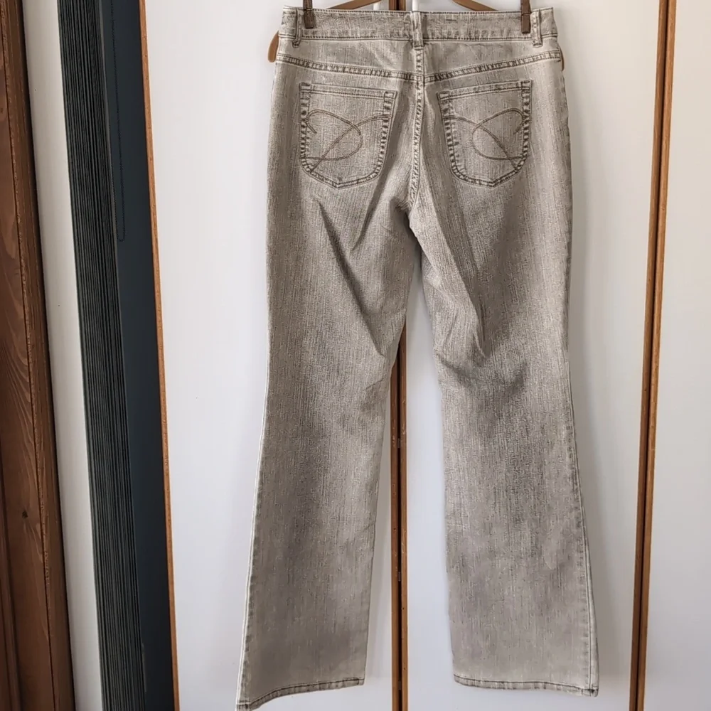 Chico's Platinum Denim Ultimate Fit Flare Leg Jeans 6 Pigment Khaki